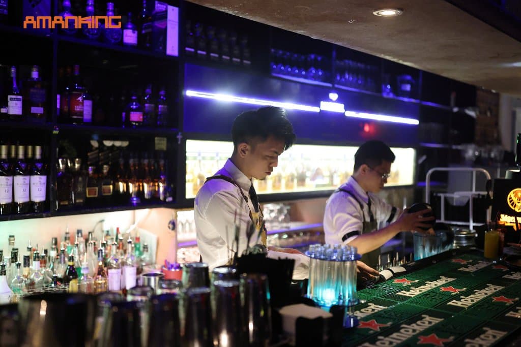 台中音樂酒吧 AMANKING 阿曼王國4