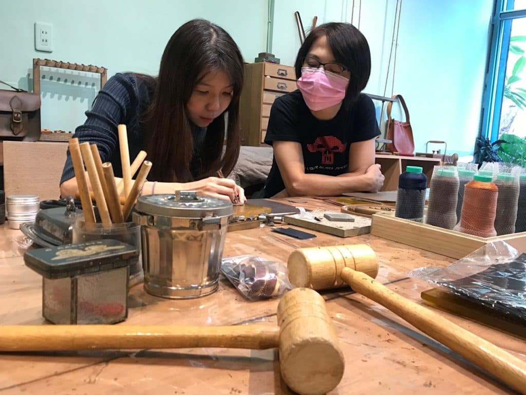 高雄皮革DIY推薦 Rong Studio 手工皮革禮物教學工作室2