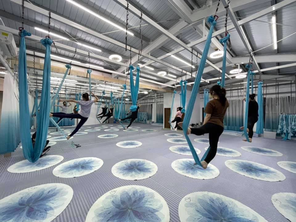 高雄空中瑜珈推薦 翔 flyyoga3