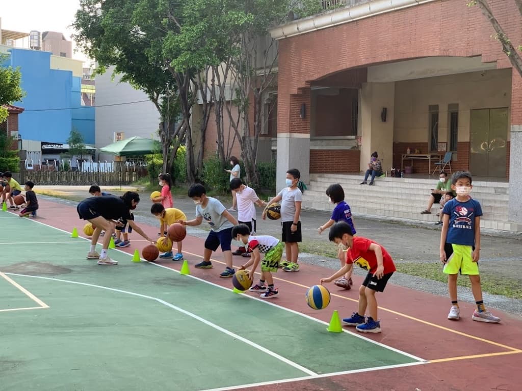 高雄兒童運動推薦 暴龍運動訓練營