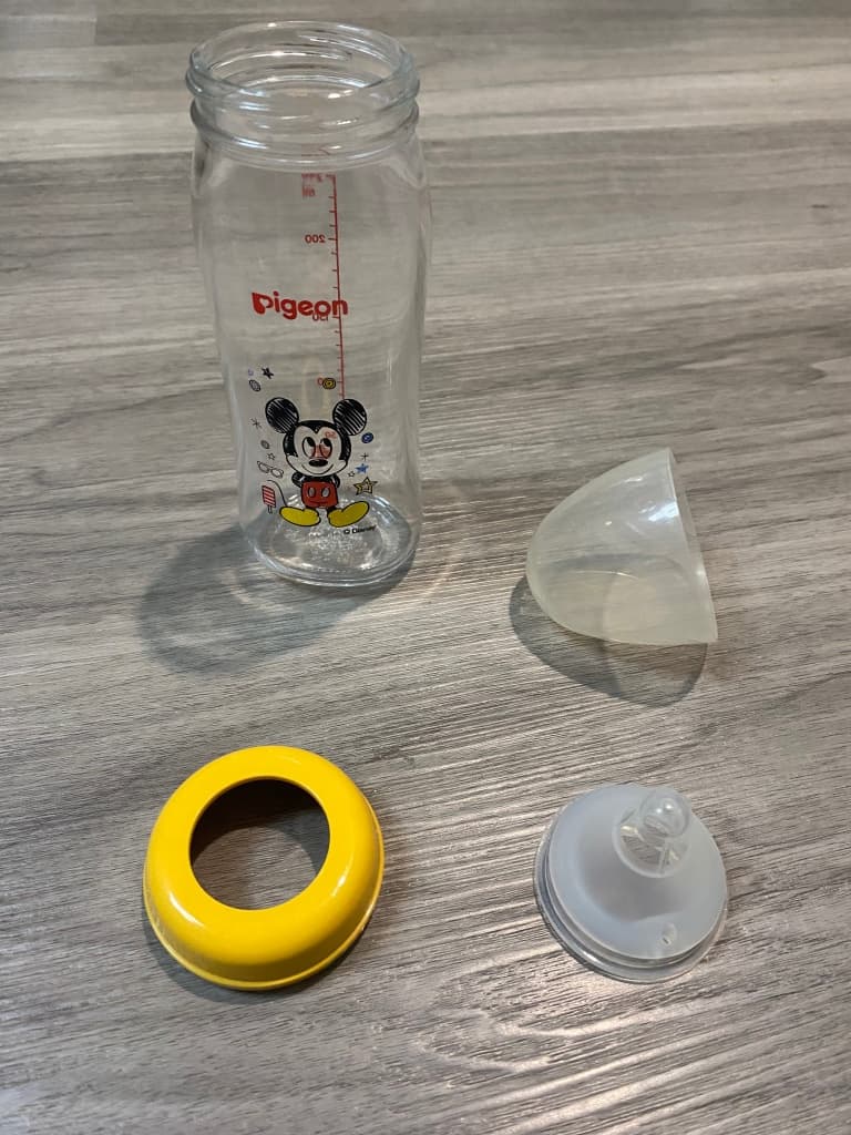 奶瓶推薦 貝親 迪士尼寬口玻璃奶瓶
