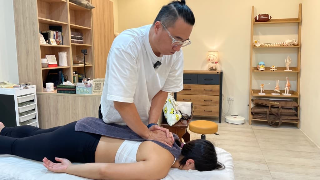 Addressing Rounded Shoulders, Hunchback, and Dowager's Hump