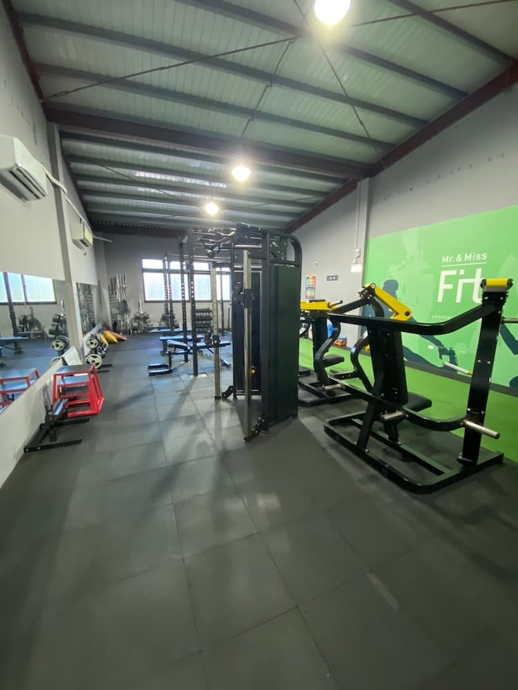 The class focuses on physical training.