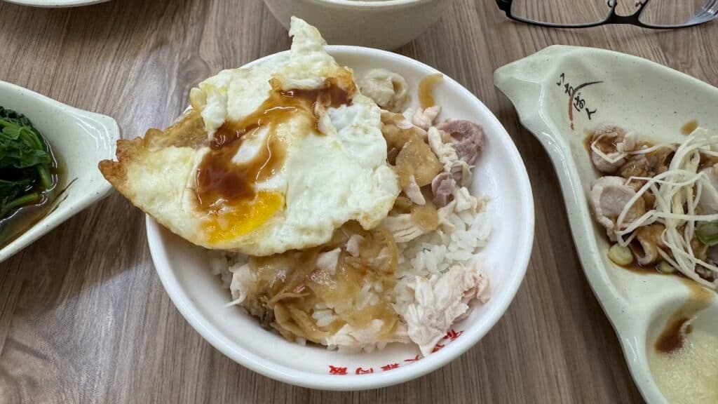 台中 24 小時餐廳推薦 宏佳火雞肉飯