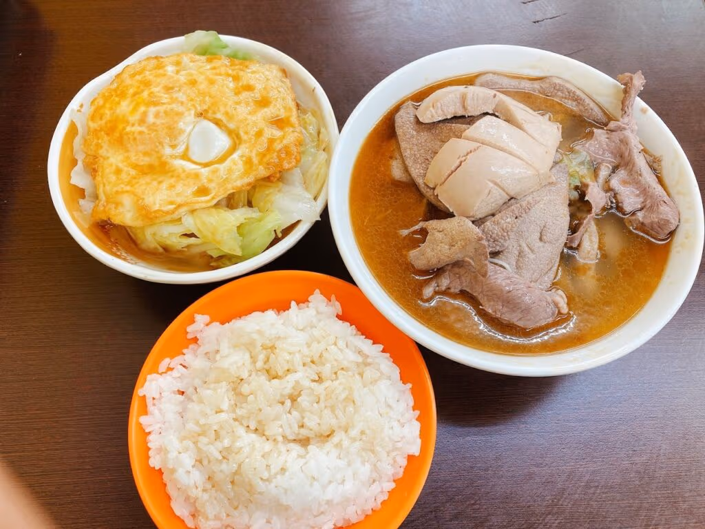 桃園 24 小時餐廳推薦 萬華麻油雞