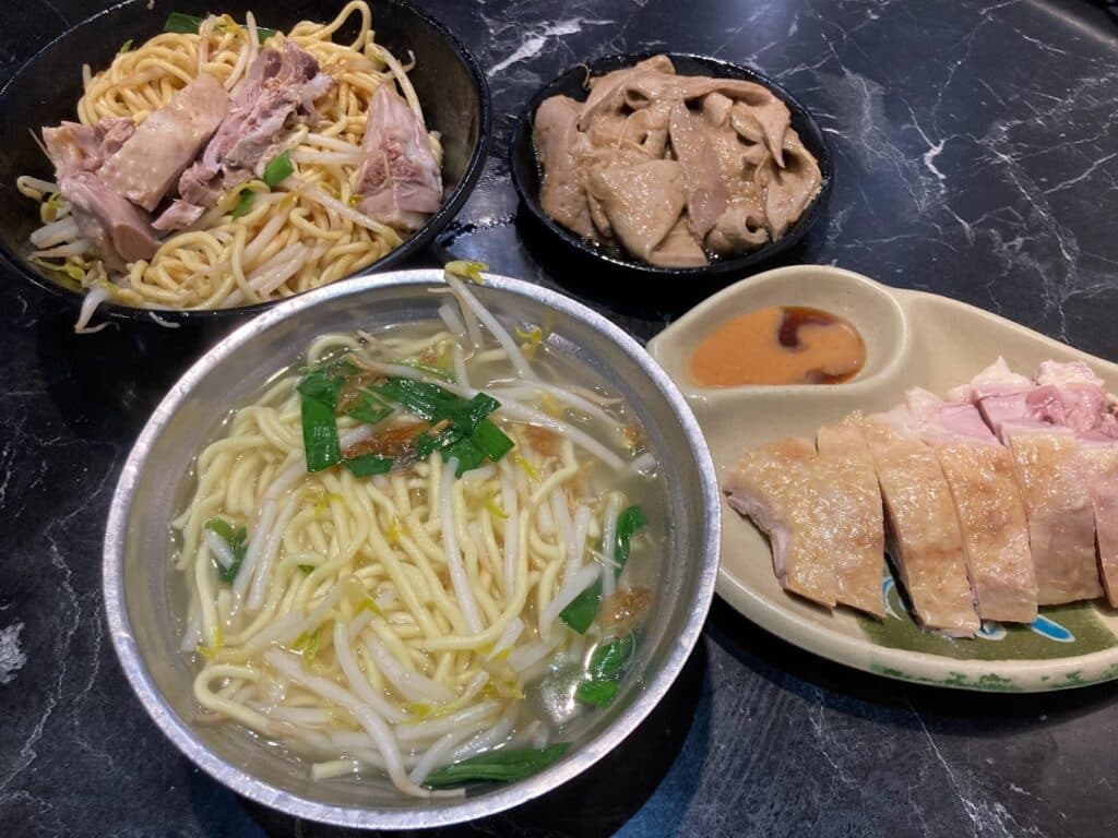 桃園 24 小時餐廳推薦 鴨肉榮