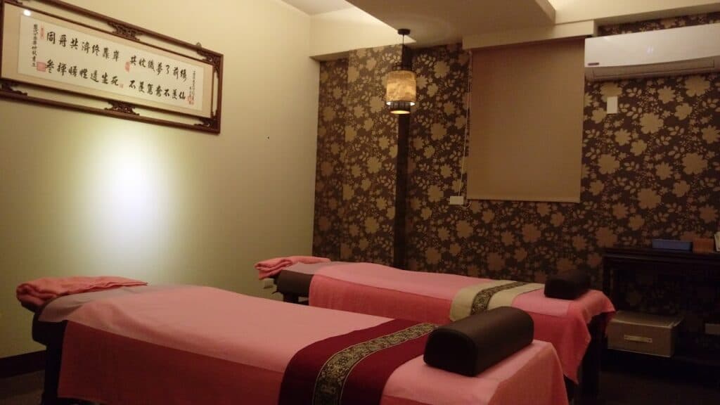 大里按摩推薦 逸蓮居經絡養生