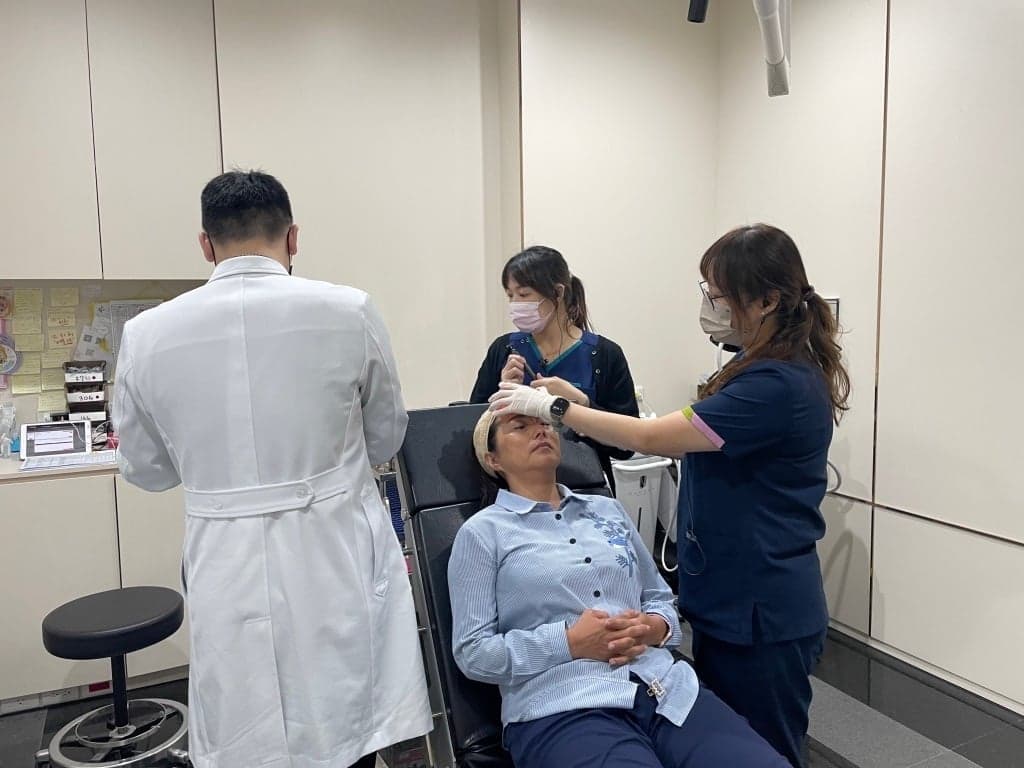 抬頭紋、皺眉紋、魚尾紋通通 OUT