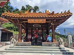 Longfeng Temple Matchmaker God