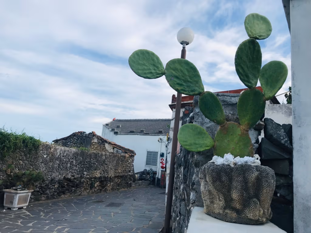 澎湖4日間3泊の旅費は、旅のスタイルによって大きく異なります。