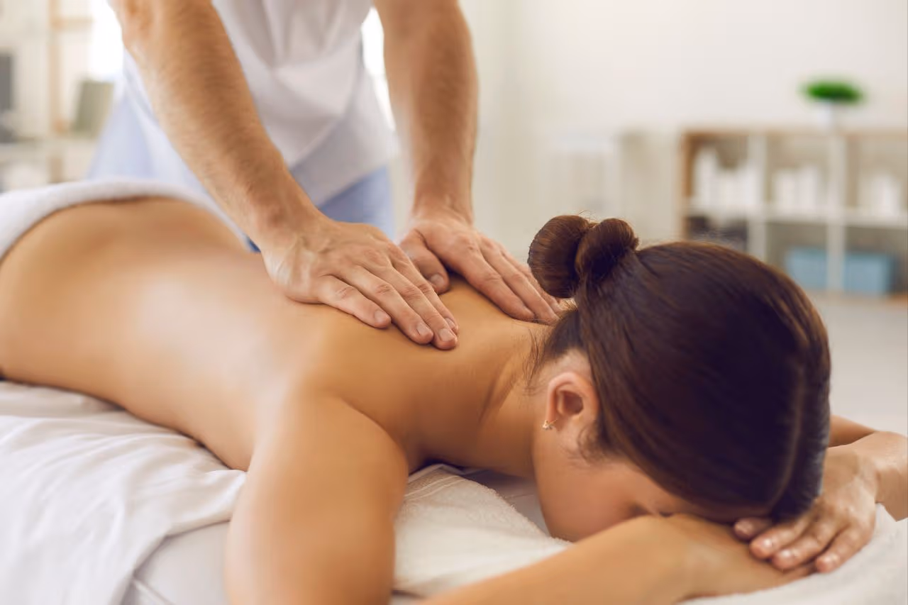 板橋按摩推薦|腳底肩頸全身舒壓!6 間板橋 SPA 按摩養生館評比