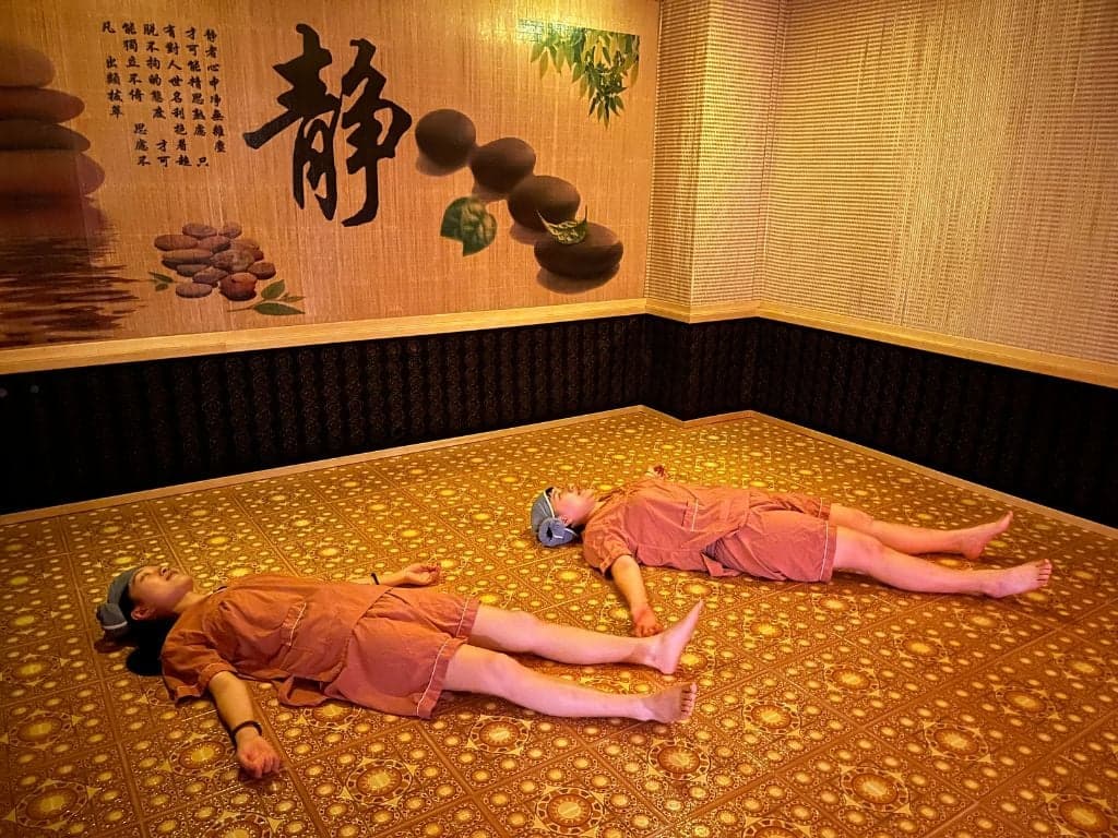 【光之石汗蒸幕評價】躺著大爆汗的懶人保養,無痛找回輕盈自我
