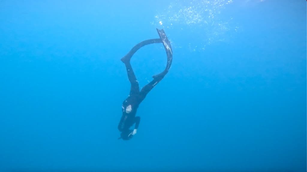 半島海人 Beyond The Surface