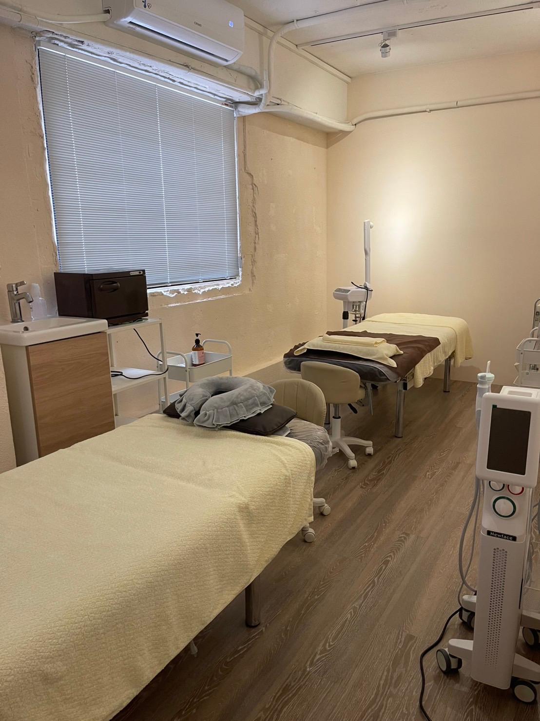 Skincare is for everyone, and KWASH creates a stress-free Korean-style skincare experience.