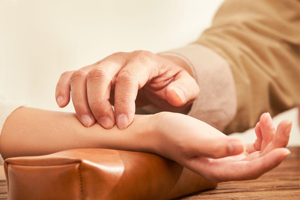 Method 6 for Expelling Dampness: Traditional Chinese Medicine