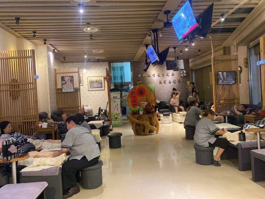 鳳山按摩推薦 足老偆健康會館