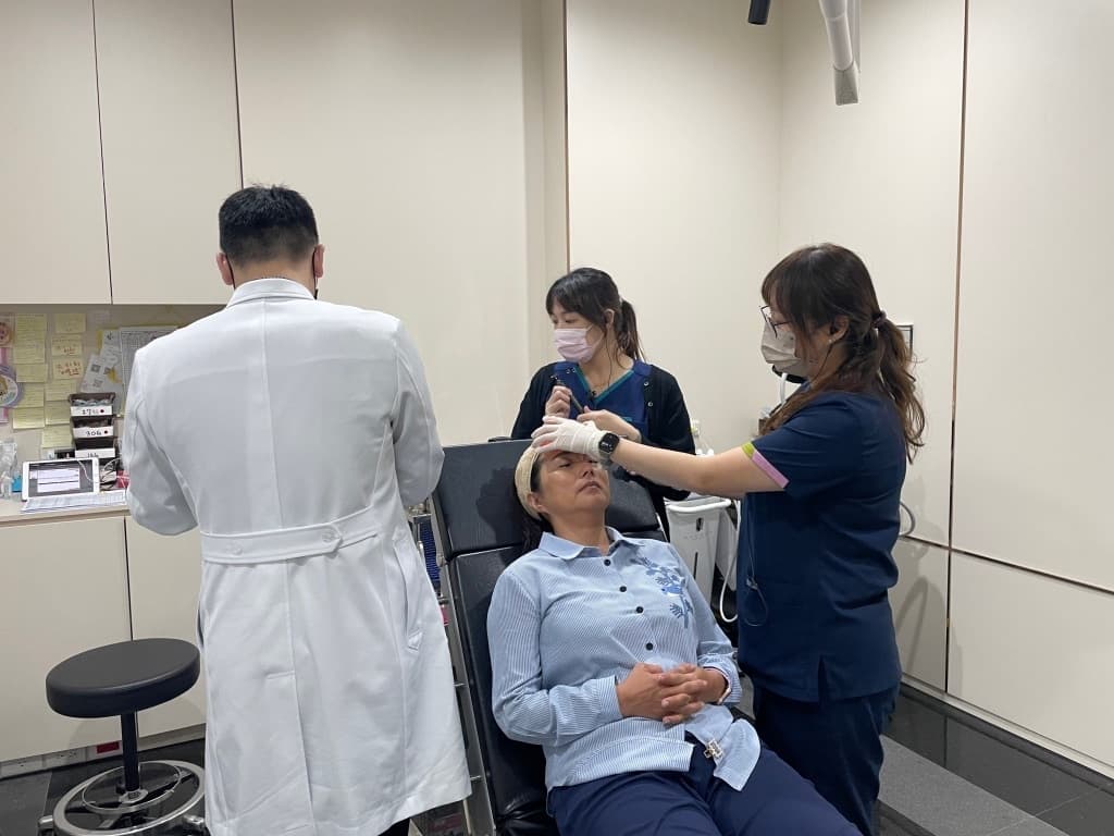 抬頭紋、皺眉紋、魚尾紋通通 OUT