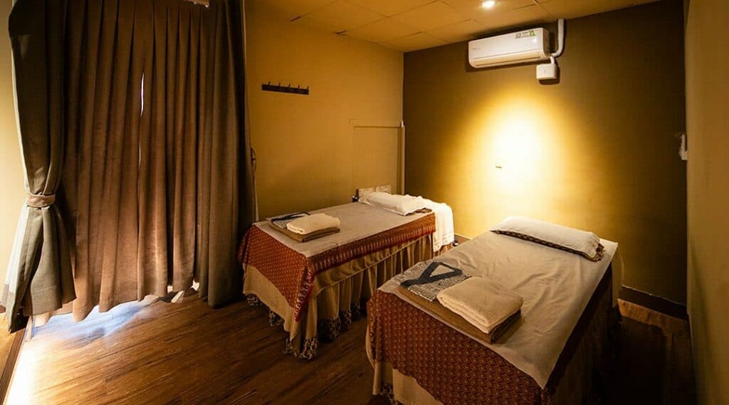 南港按摩推薦 禾康泰式 SPA