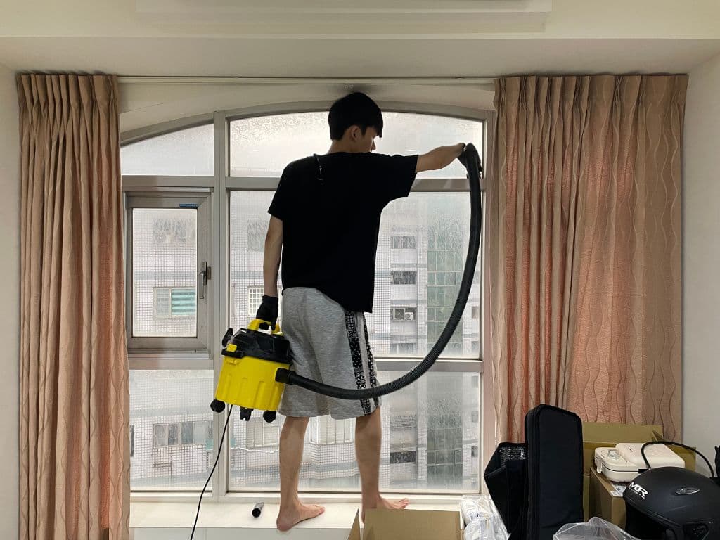 鷹翰裝潢細清評價｜清潔人員堅持非派遣，再頑強的污漬都難不倒