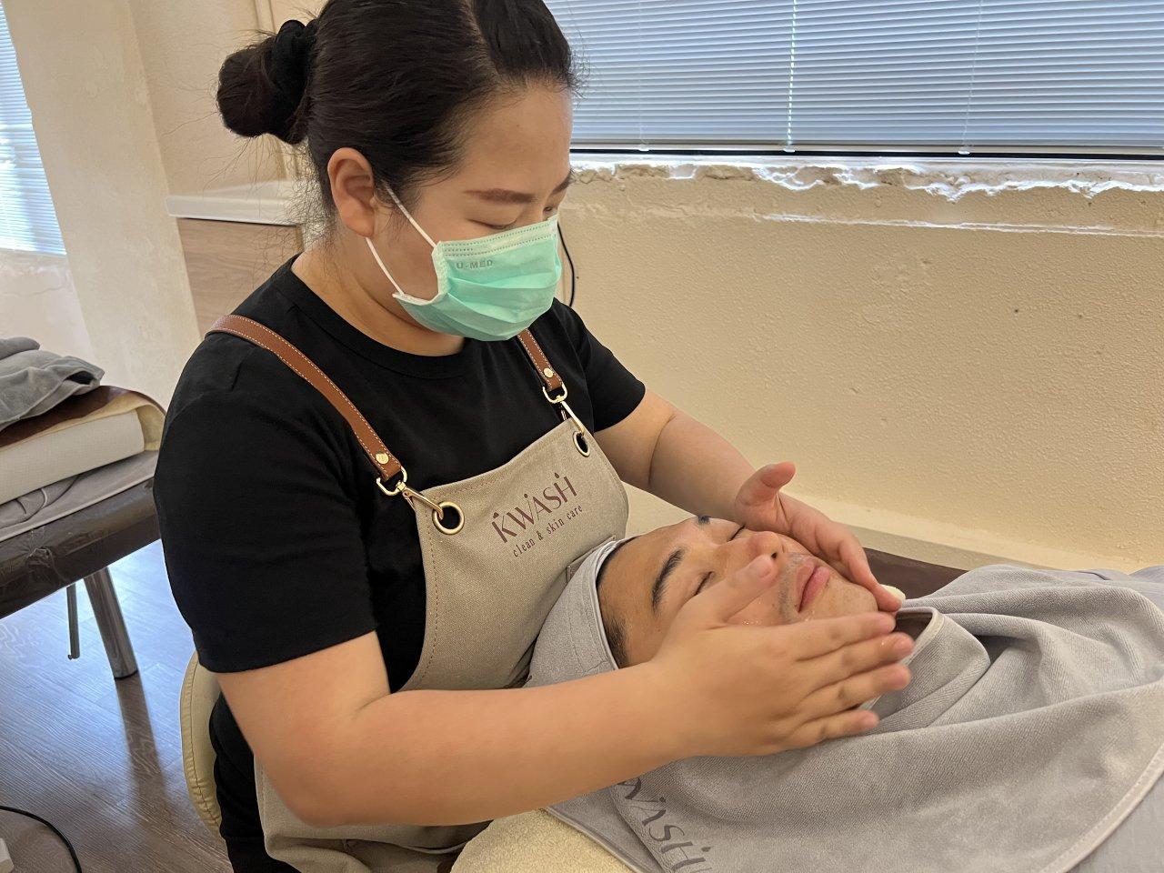 Facial Brightening Treatment|Korean Massage and Infusion Process: So Relaxing You'll Forget You're Getting a Facial