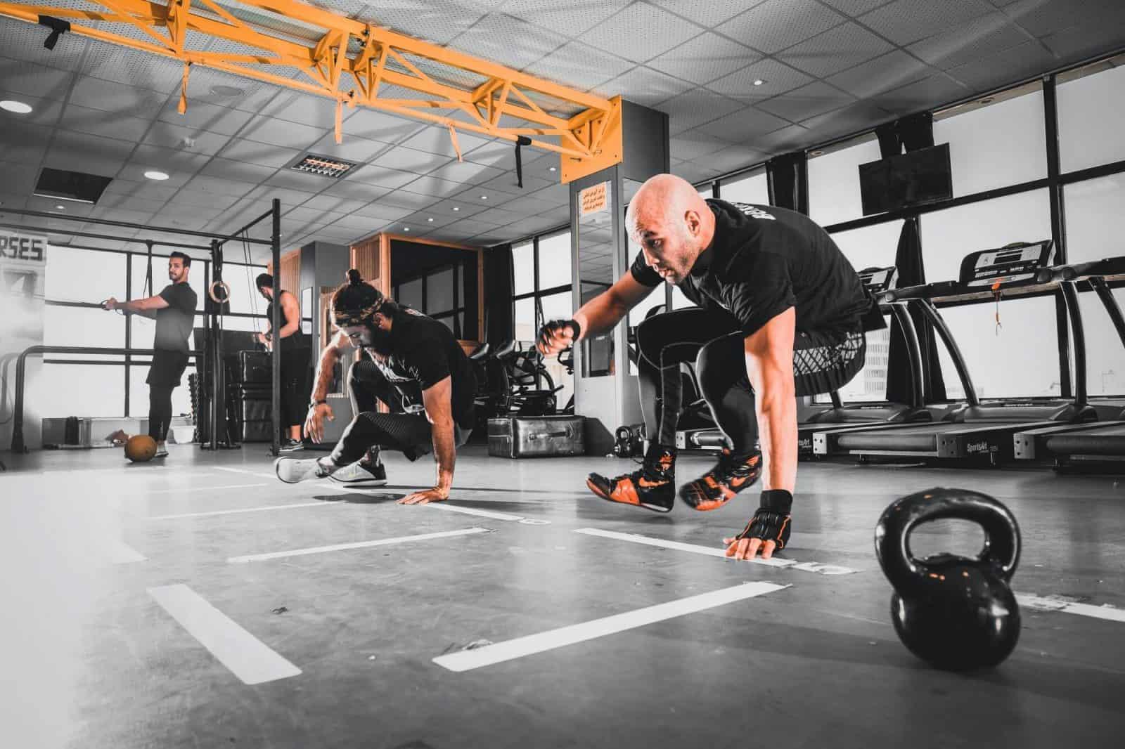 台中運動課程推薦｜CrossFit、TRX、跳床有氧，7 間台中健身房課程評比