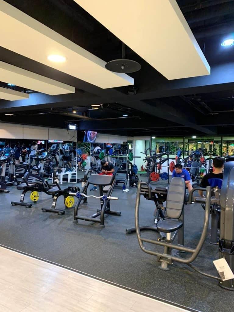 台中單次健身房推薦 ACTION FITNESS 啟動健身中心1