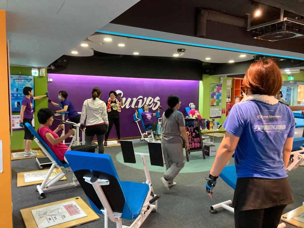 Curves 可爾姿