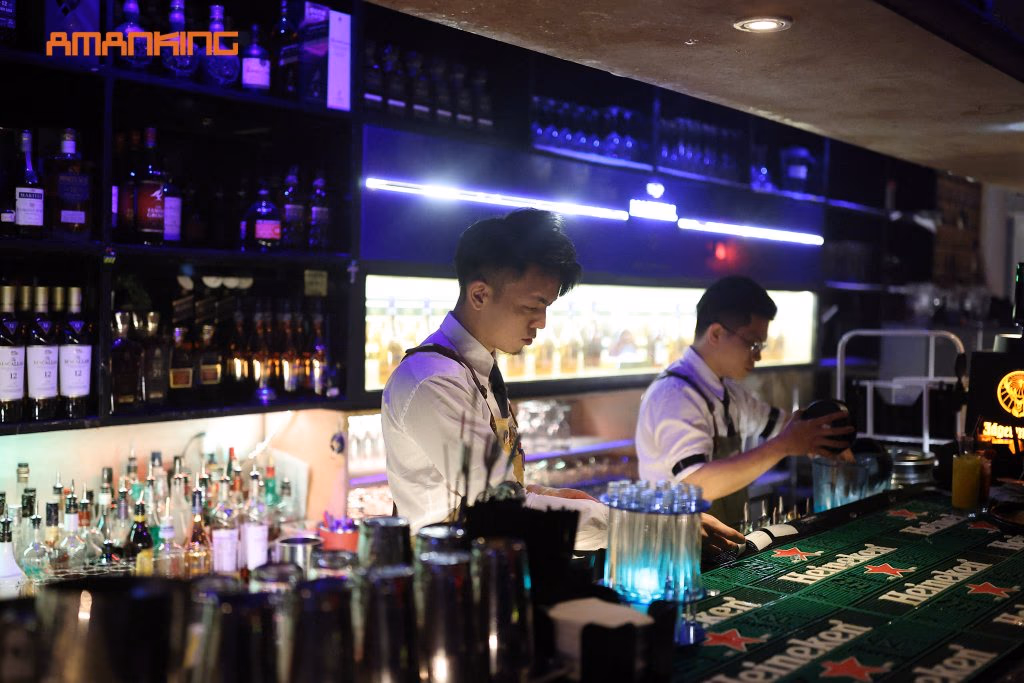 台中音樂酒吧 AMANKING 阿曼王國4