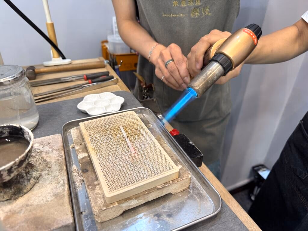Thoughtful encouragement and professional guidance from a master artisan