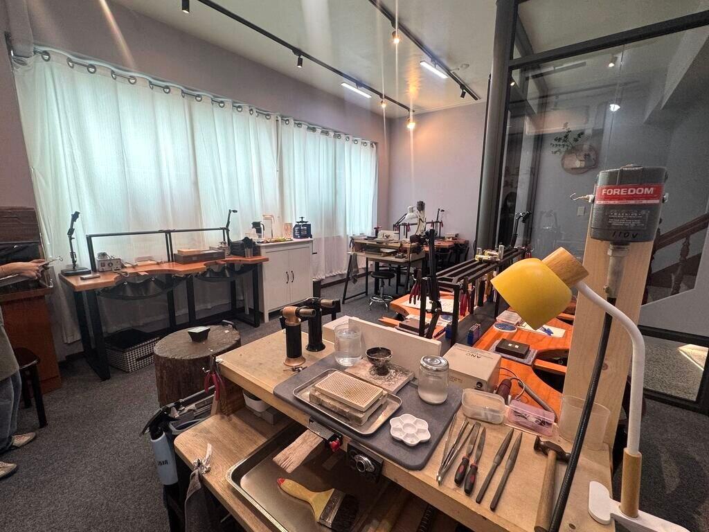 Shuomann: A Warm, Ritualistic Experience, From Location to Design