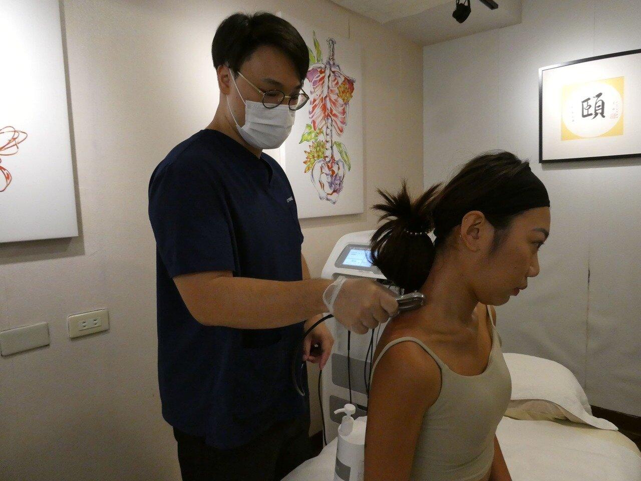 バランス調整|座りっぱなしでうつむきがちな現代人の危機を救う!