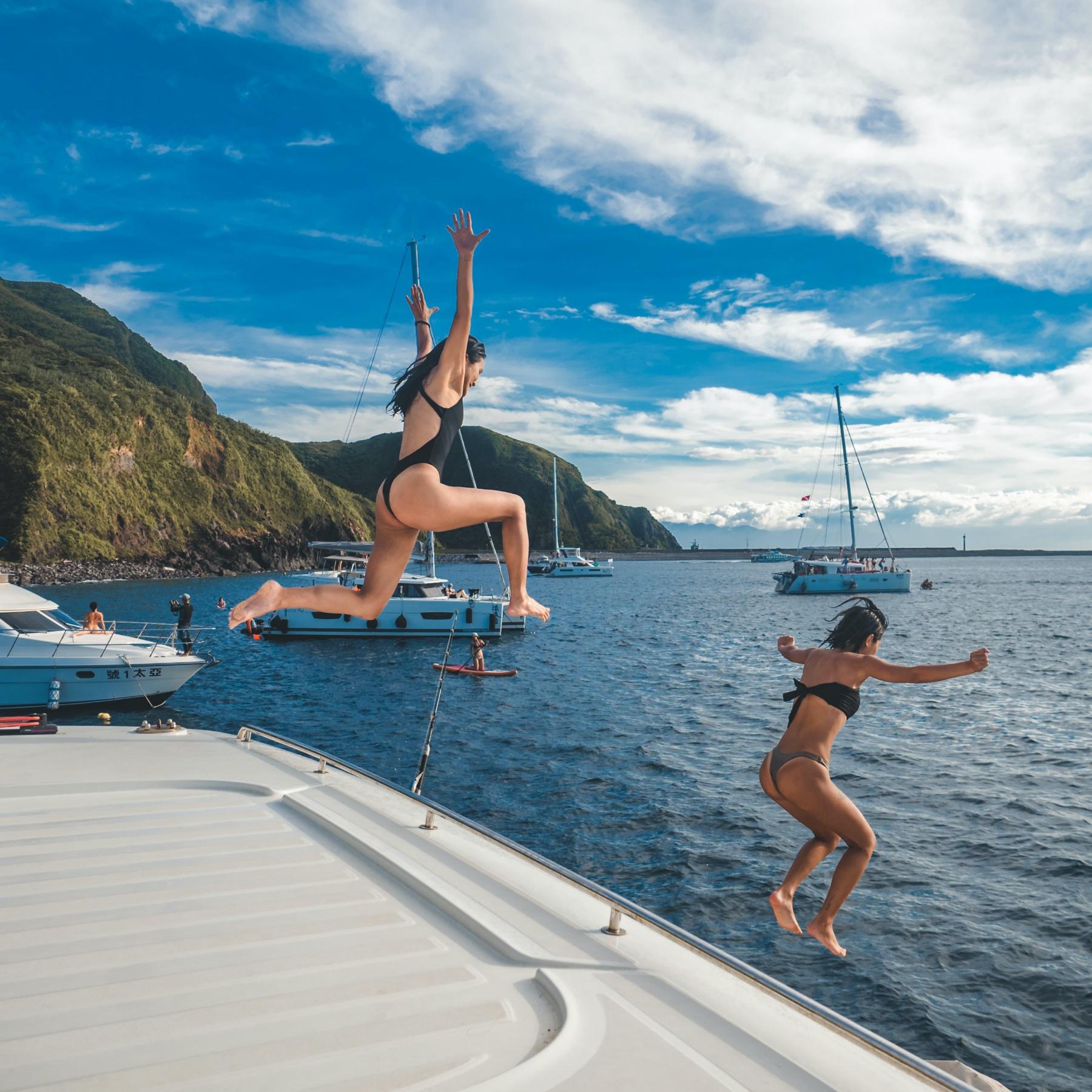 Guishan Island Milk Sea Watersports