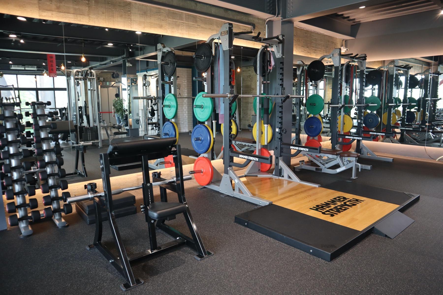 Ambiance and Equipment