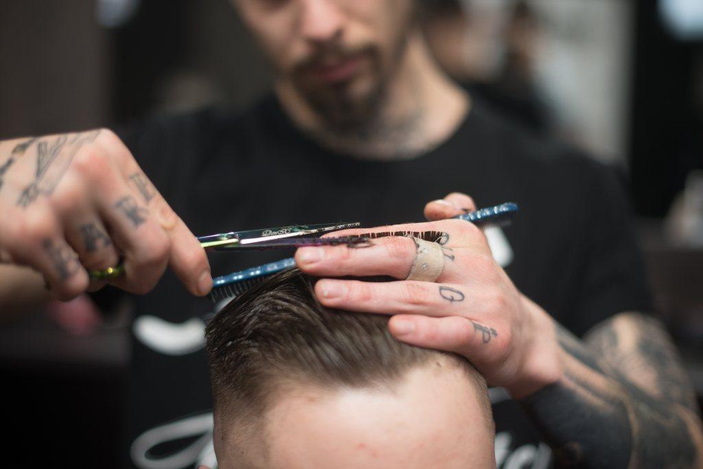 台南男士理髮推薦｜專業 Barber 打造油頭紳士！6 間台南男生剪髮店評比