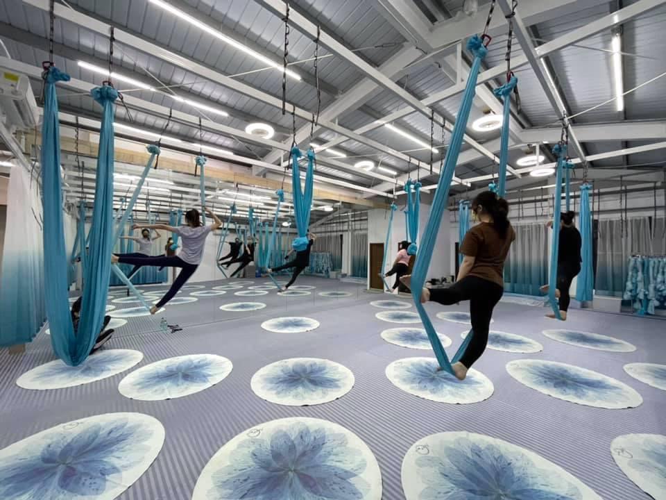 高雄空中瑜珈推薦 翔 flyyoga3