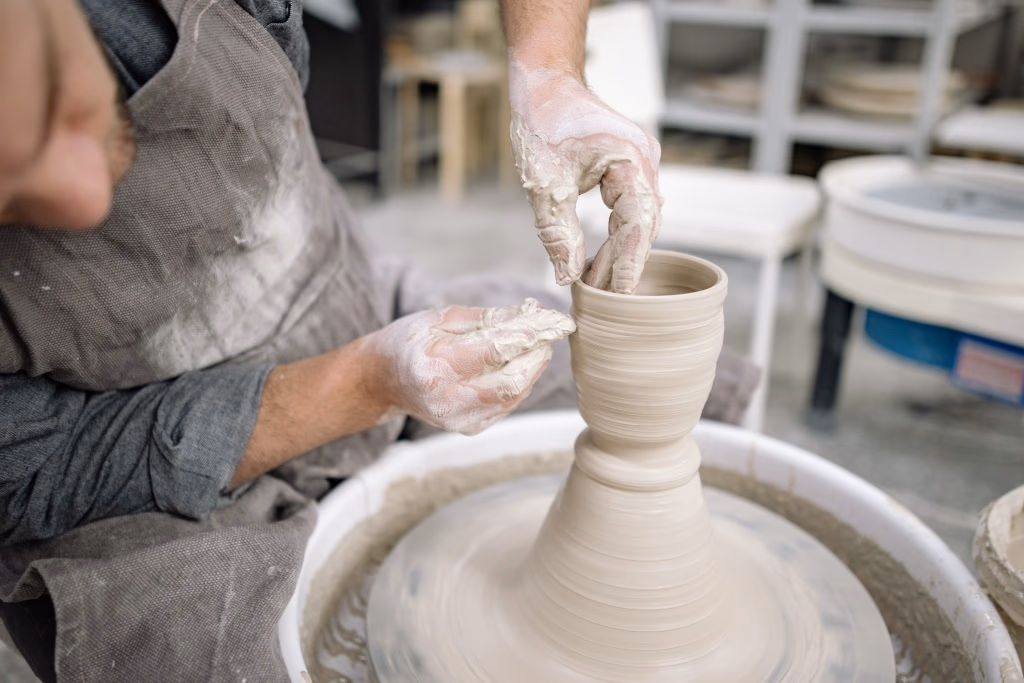 Taipei Pottery Class Recommendations|Hand-Throwing and Pinch Pottery DIY Experiences: 6 Taipei Pottery Classes Reviewed