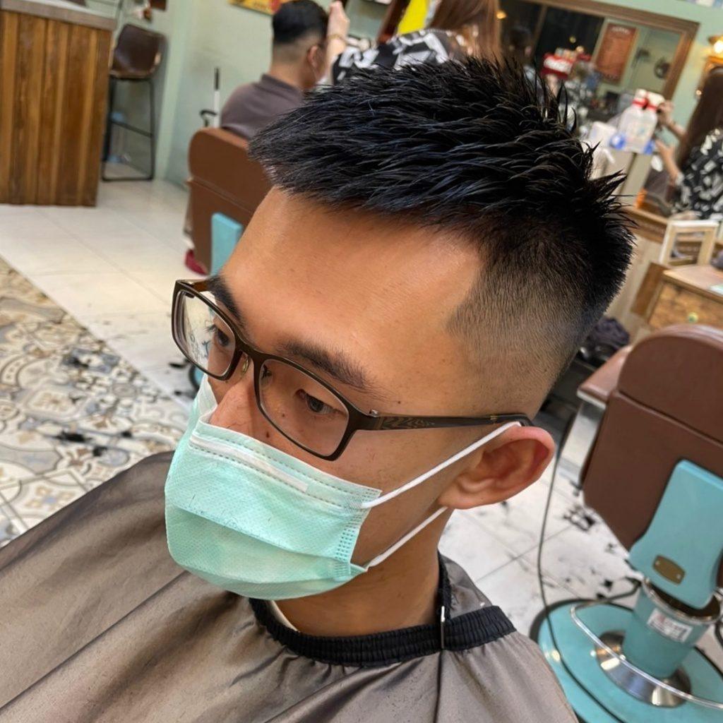 台中男士理髮推薦 FADEMASTER美式理髮店3