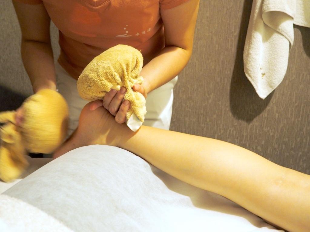 Herbal Poultice Meridian Warm-Up Course Flow