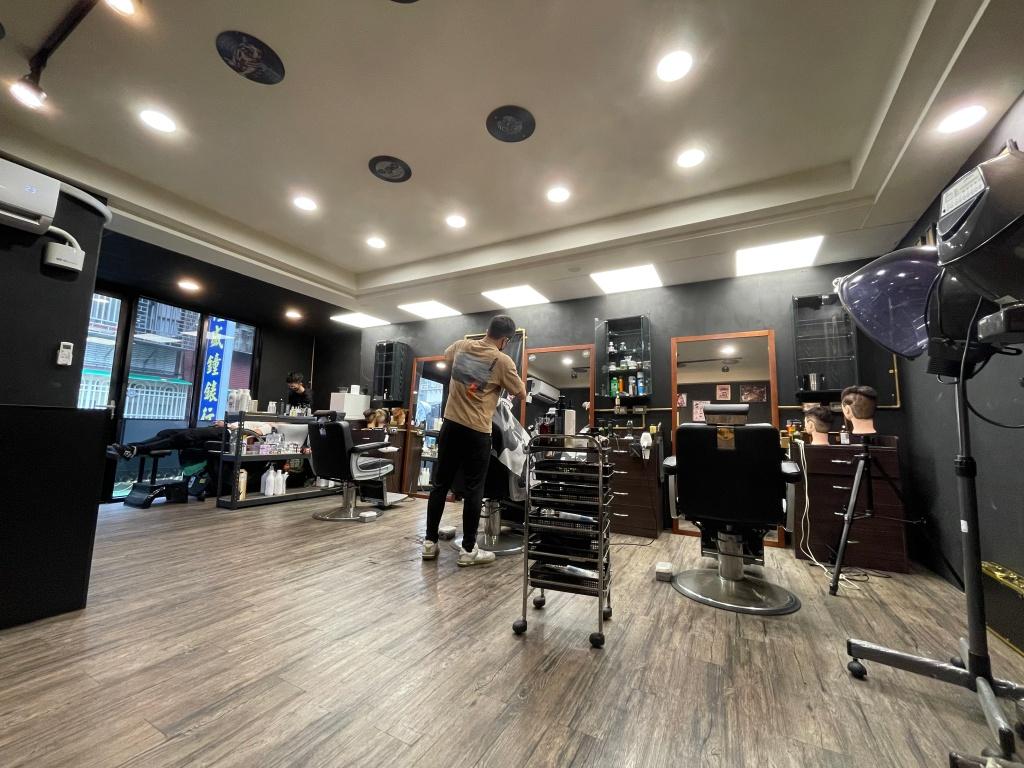 台北男士理髮推薦 H Barber 理髮廳2