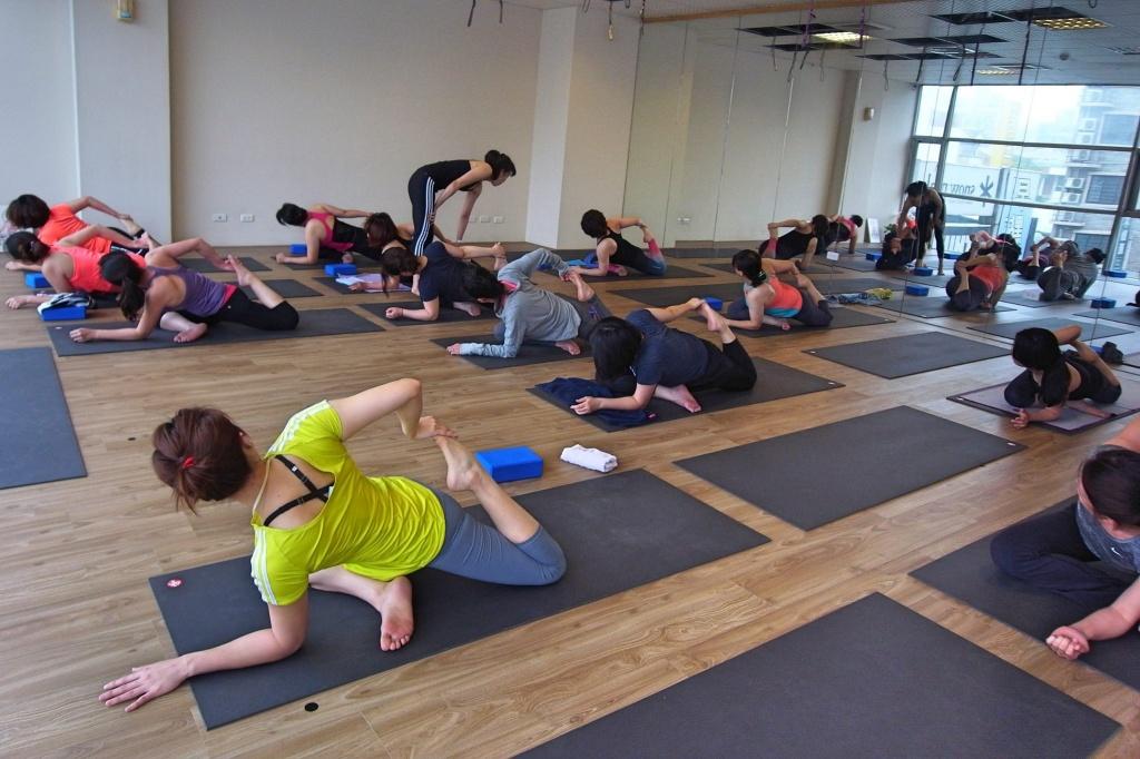 ONE YOGA ์์๊ฐ