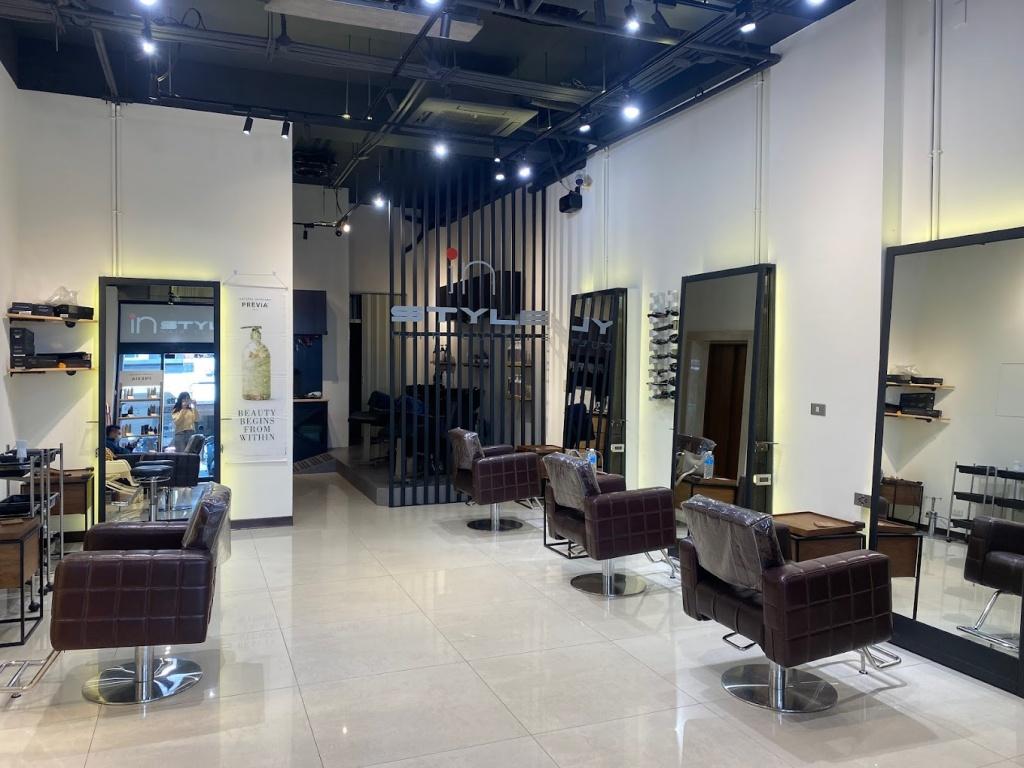 In STYLE hair culture