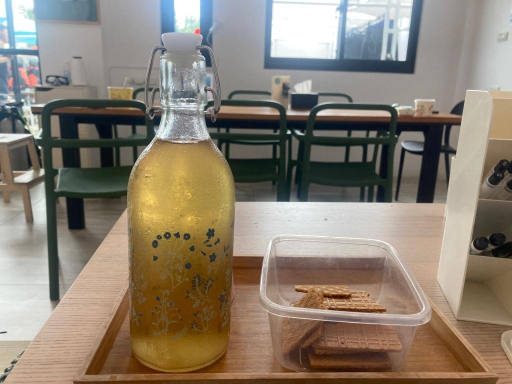 終了後にはダイビング証明書と軽食が提供されます。