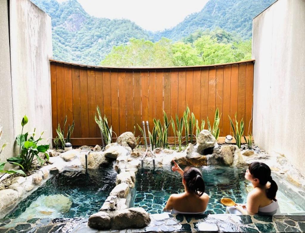 谷關情侶湯屋推薦 麗池山水溫泉會館