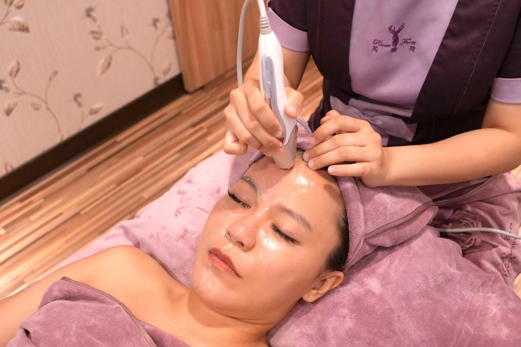 芮薇荷夢幻森林 SPA 台北店評價｜東區 SPA 最先進的美容儀器和手技，從臉到腳輕鬆變美