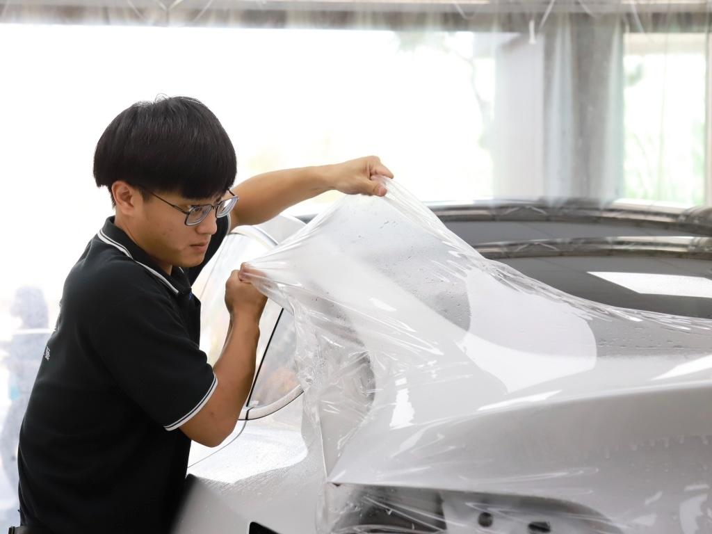アルマ車体工芸の評価|台中でカーラッピングを検討するなら第一選択肢、さらにコーティングで全面的な保護をアップグレード