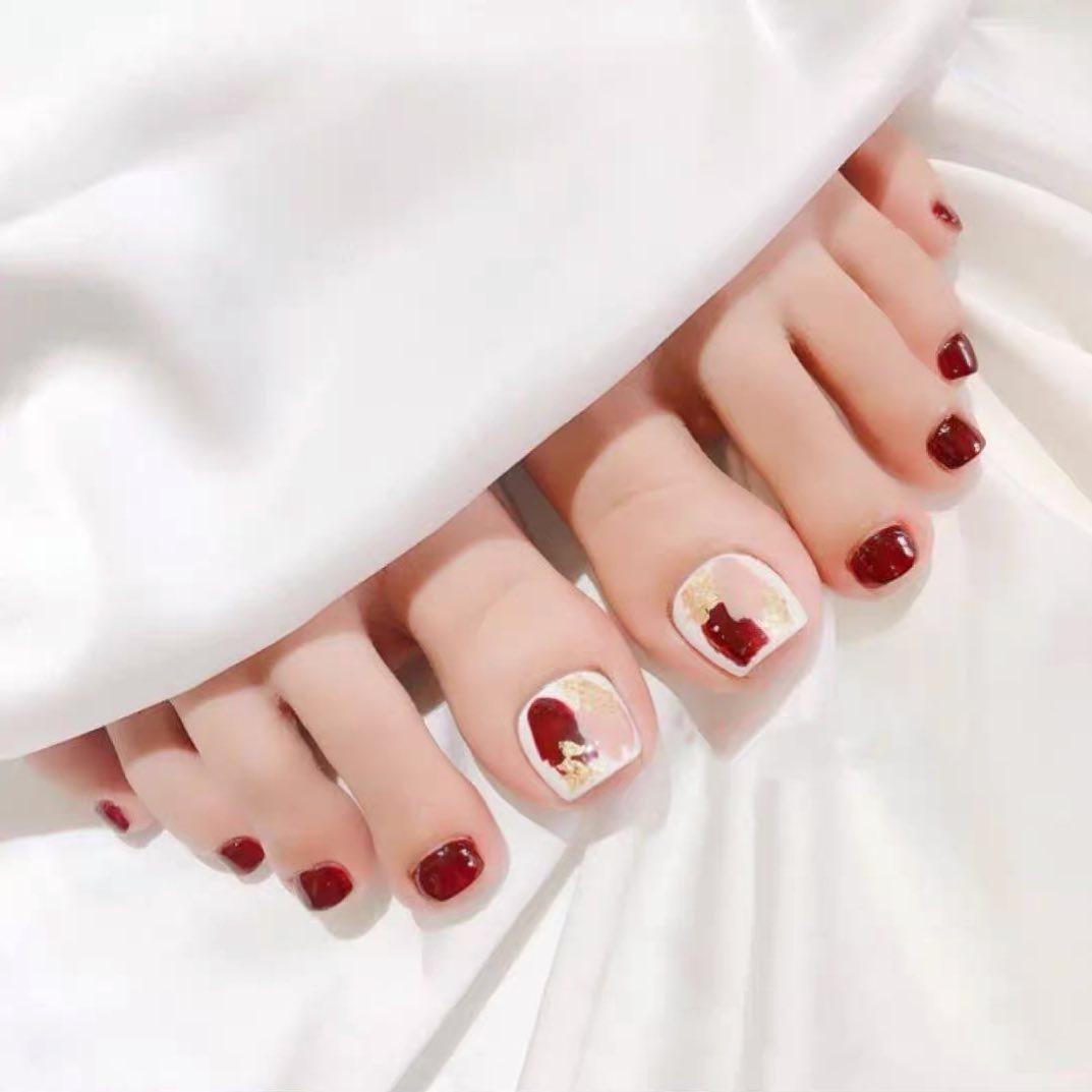 When choosing a nail color for your feet that makes them appear fairer, opt for