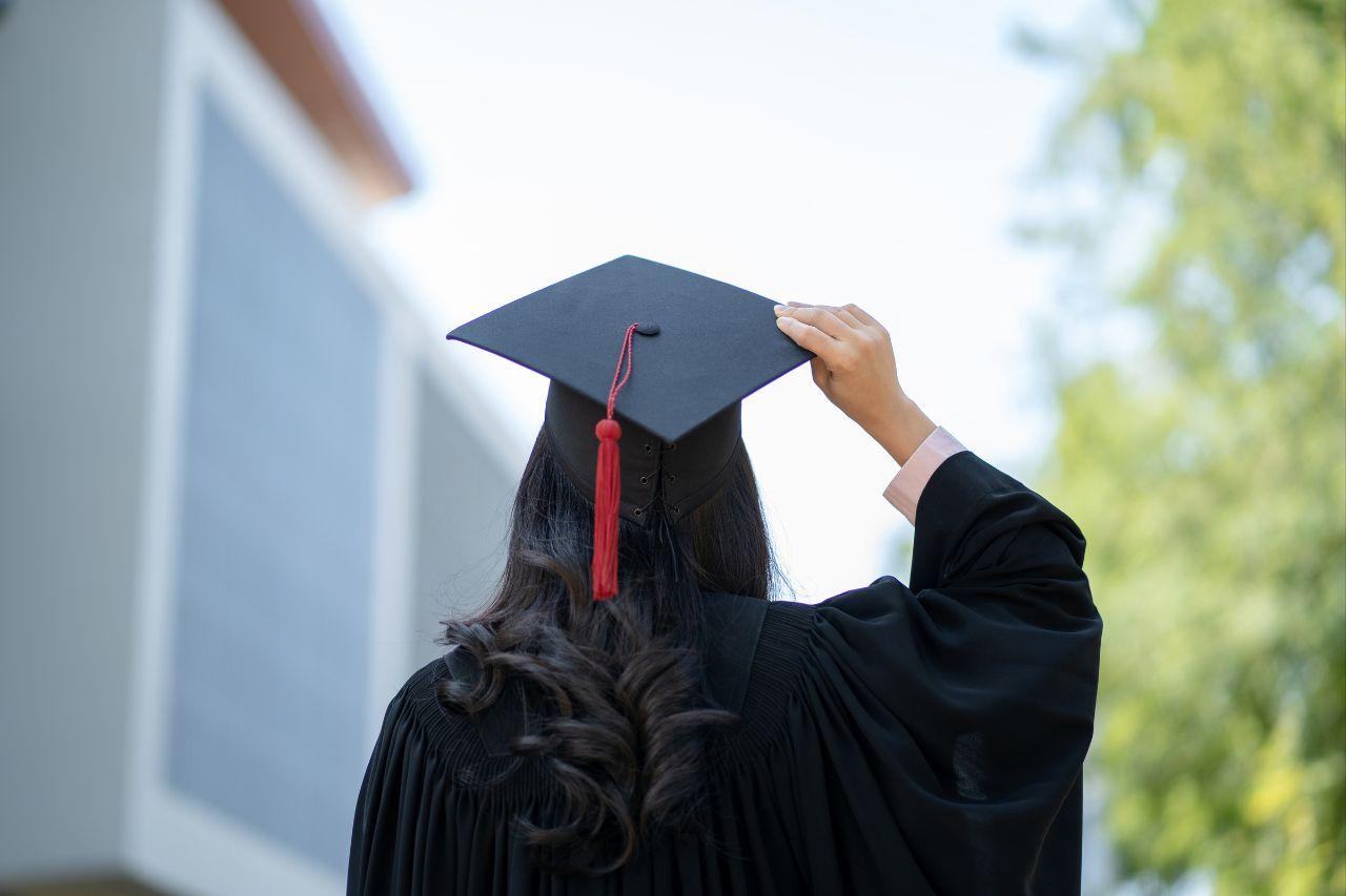 畢業禮物懶人包|有意義又有創意!大學生 10 件畢業前一定要做的事