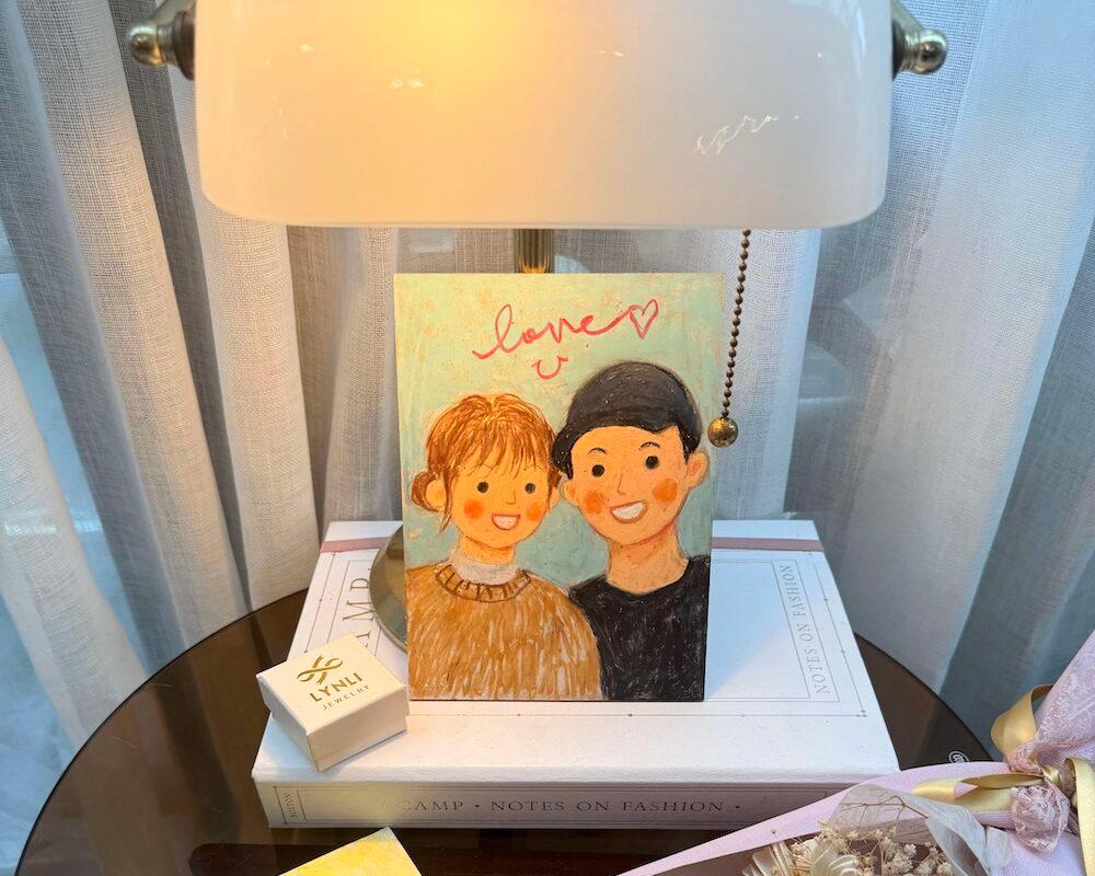 金工教室のほか、デザイナーズジュエリーの販売や、ジュエリーのオーダーメイドも承っています。