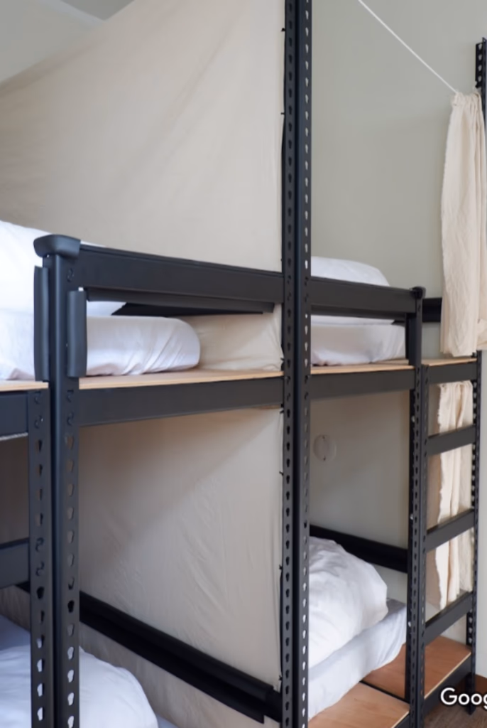 Om Space