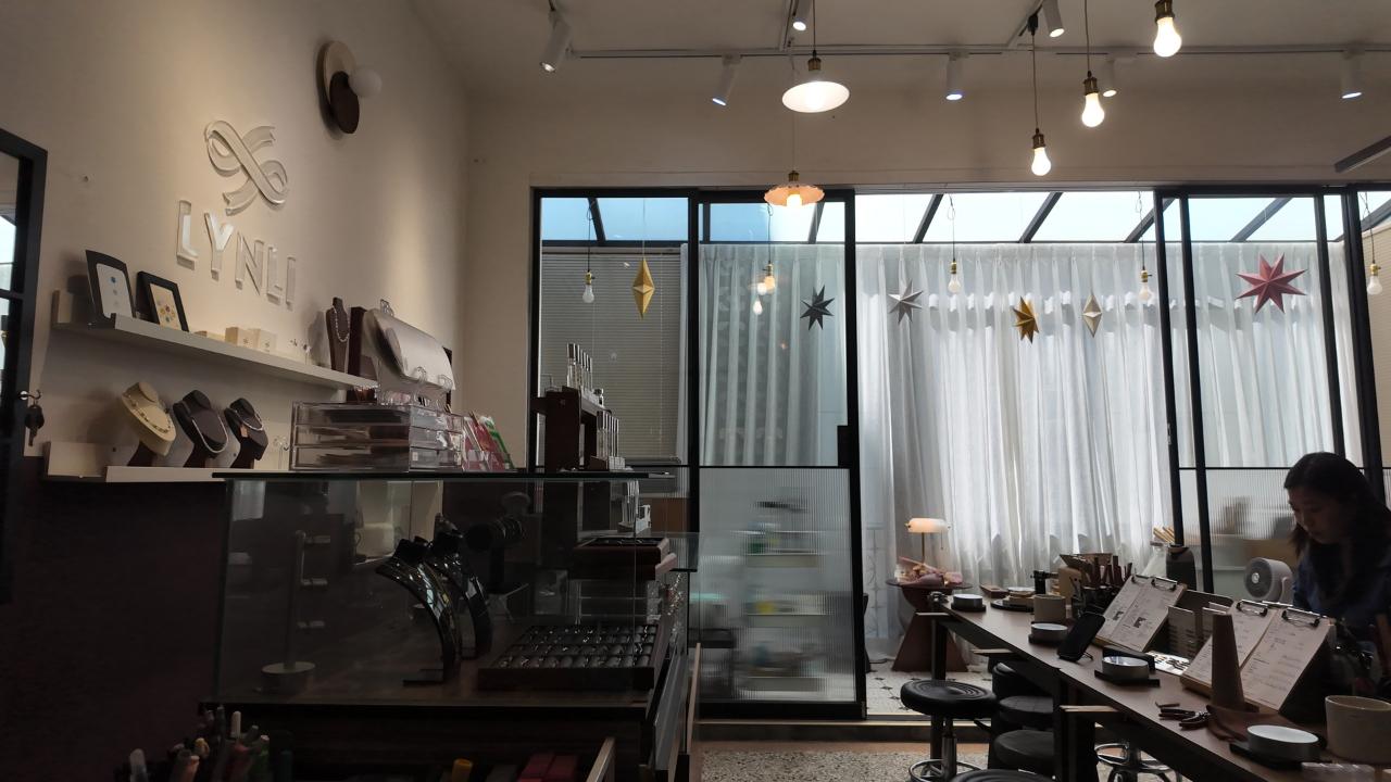 Step into a historic Tainan alleyway and experience the slow pace of metalworking in an old house.